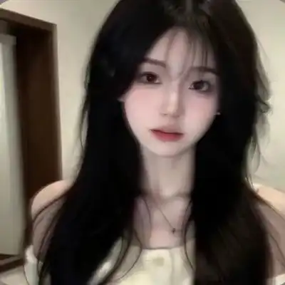 黄莉颖